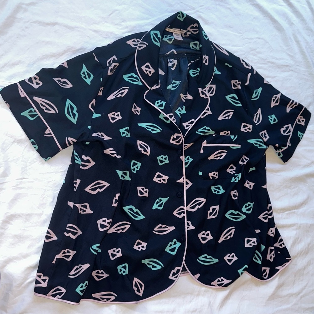 Victoria’s Secret Intimates And Sleepwear Button Down Pajama Shirt Medium